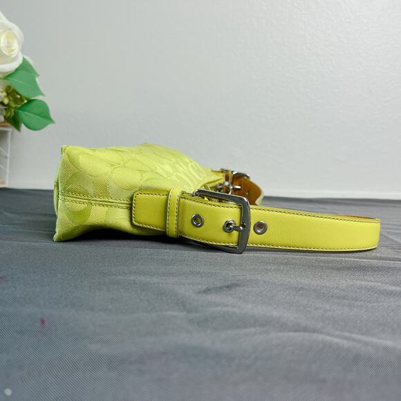 Coach vintage signature hampton baguette shoulder bag in yellow green 6371 - Picture 6 of 10